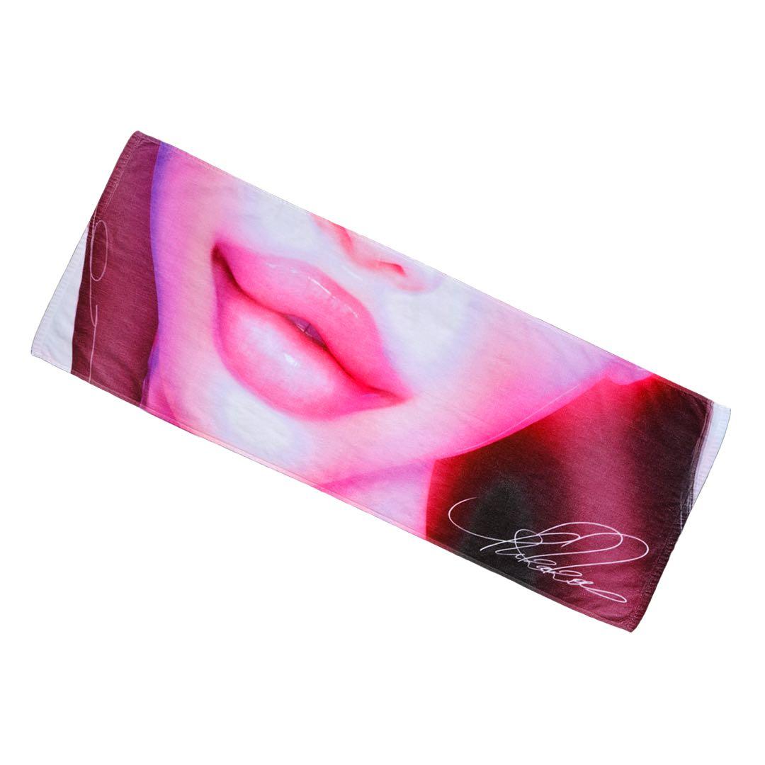 【ラスト1✨】Elle Teresa エルテレサ YUKAKO ビーチタオル