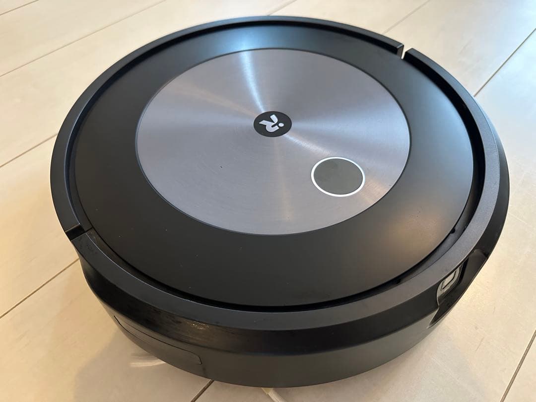 Roomba j7+ ルンバ　ロボット 掃除機