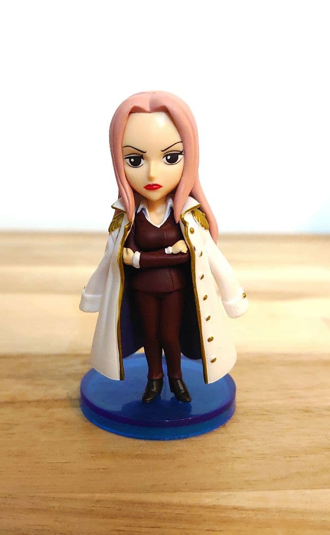 ワンピース ワールドコレクタブルフィギュア 海軍　いく