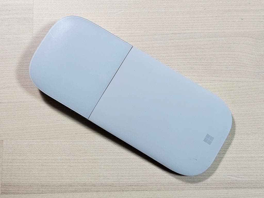 Surface Pro 9 WiFiモデル（専用キーボード・マウス付き）