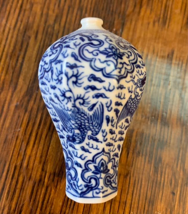 玉春堂製　鳳凰紋古壺