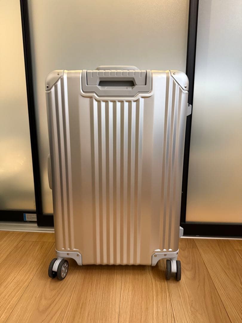 【美品】メルセデス・ベンツ アルミニウムキャリーケース