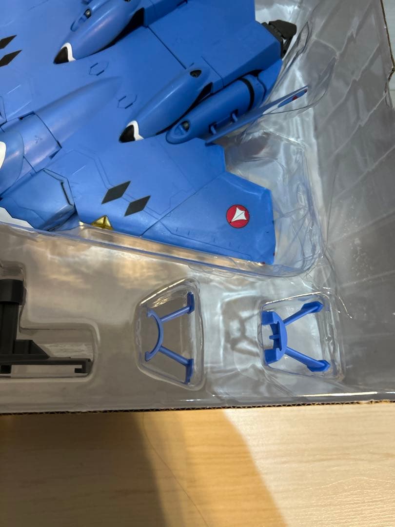 【未使用品】マクロス VF-22S 完全変形 1/60