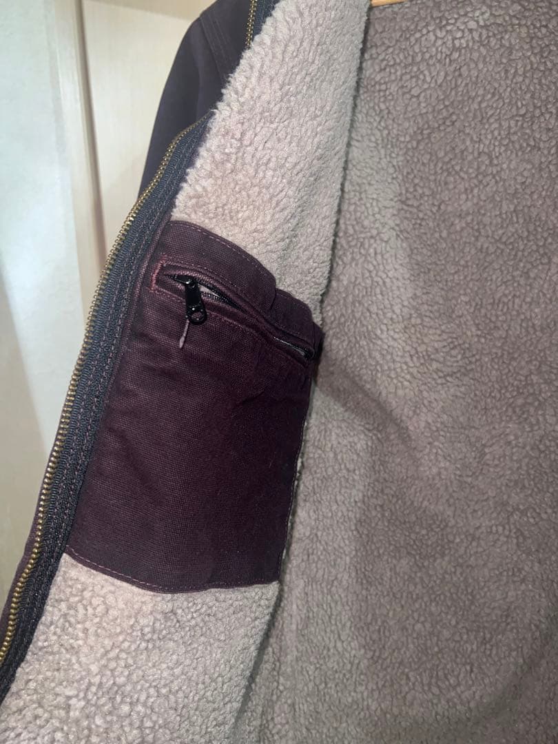 carhartt アクティブジャケット　紫