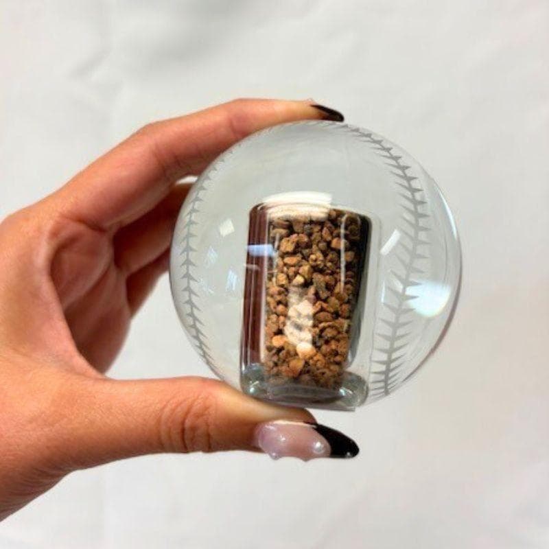 大谷翔平 50-50記念 クリスタル 野球ボール ゲーム使用済みの土付き 102