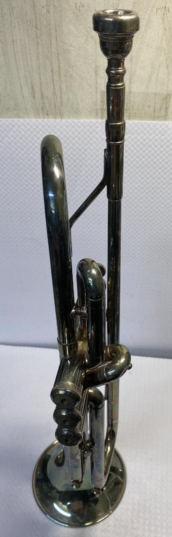 ヤマハ YAMAHA YTR-2320S シルバーラッカー トランペット 管楽器