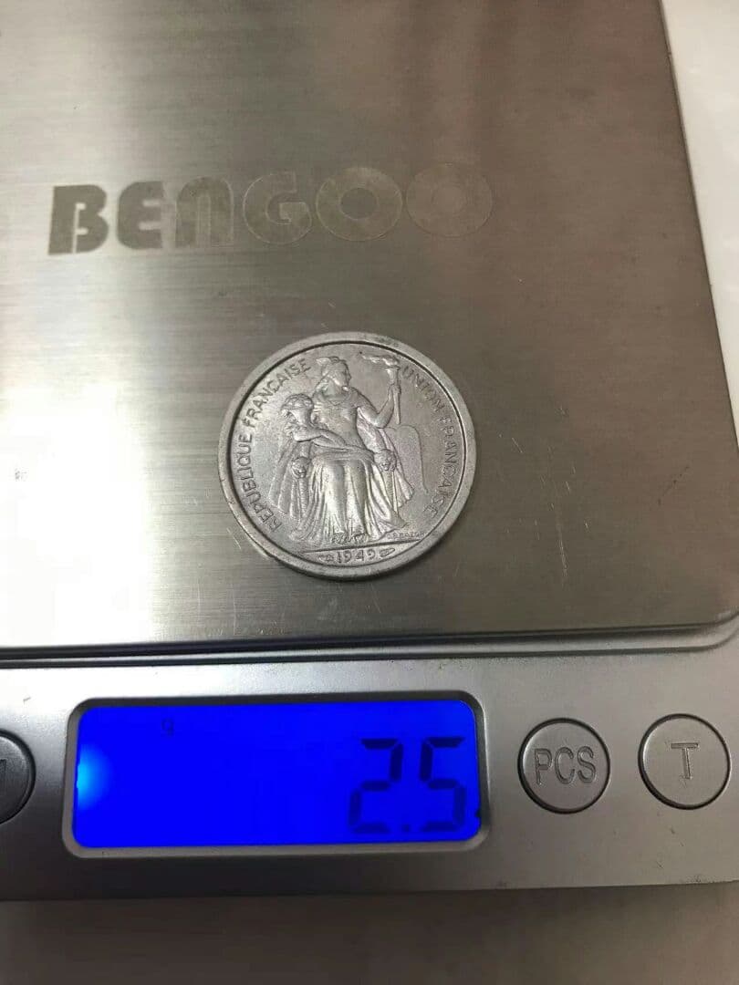 フランス1952年と1949年　２枚ずつ