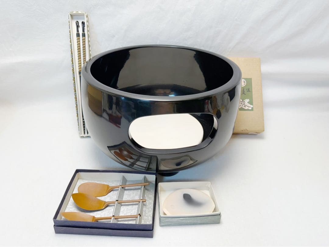 ほぼ未使用 茶道具 崇雲造 黒真塗 眉風炉 土風炉 陶印 底瓦 前瓦 火箸等元箱