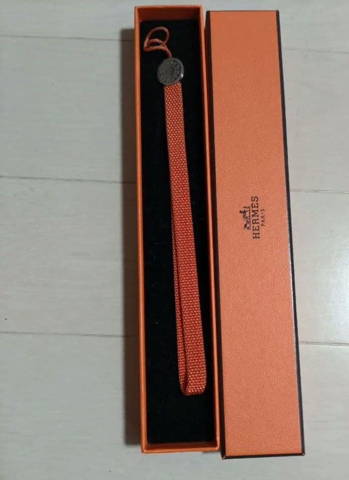 み*き様 エルメス ストラップ フランス製 箱付き