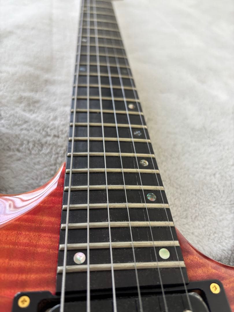 PARM BAY分厚いフレイムメイプルのギター