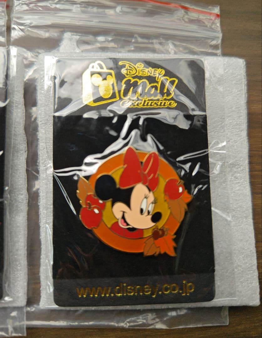 【希少 / 未開封品】ディズニーモール限定品 ピンバッジ ミッキー＆ミニーセット