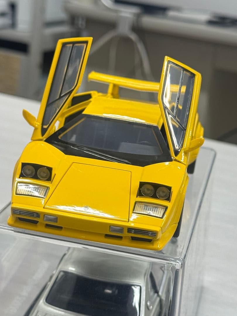ランボルギーニ イエロー 1/24
