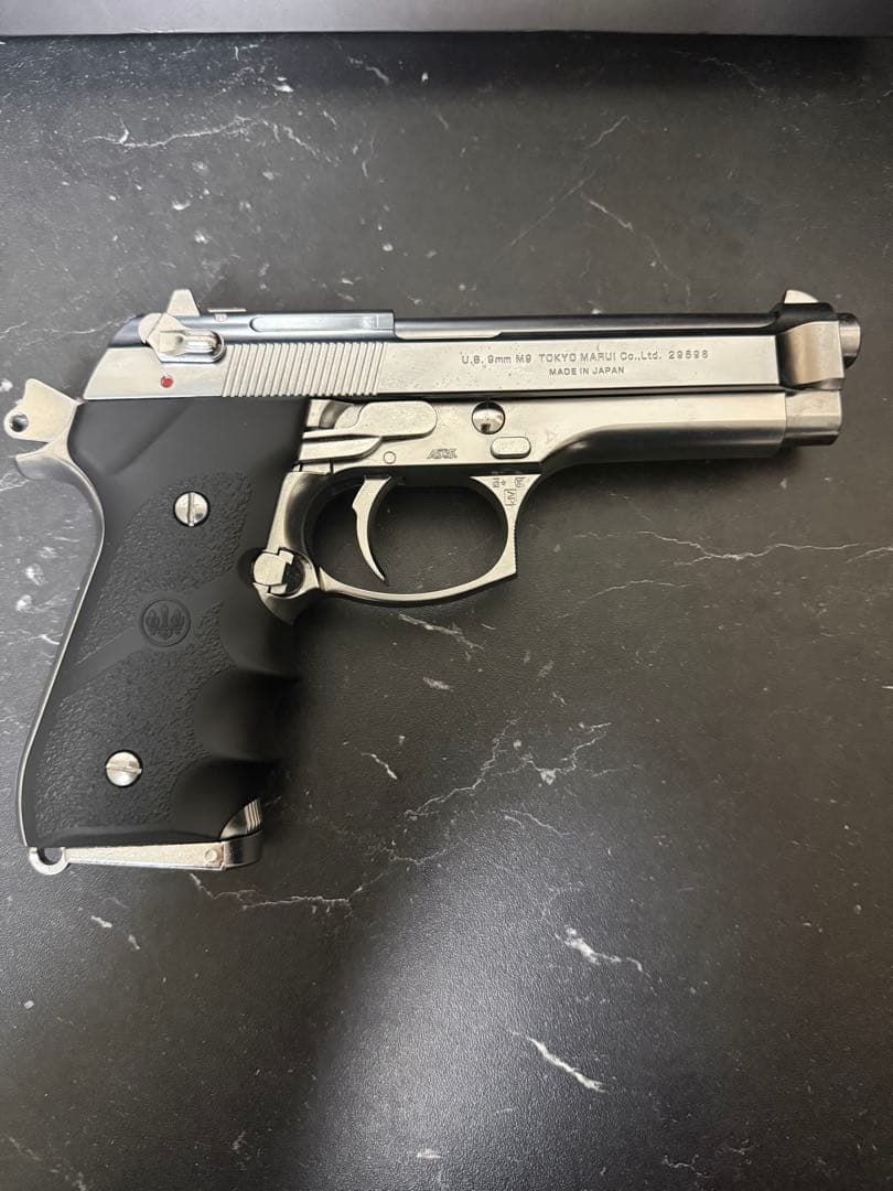 東京マルイ M92F クロームステンレス ガスガン　ガスブローバックガン