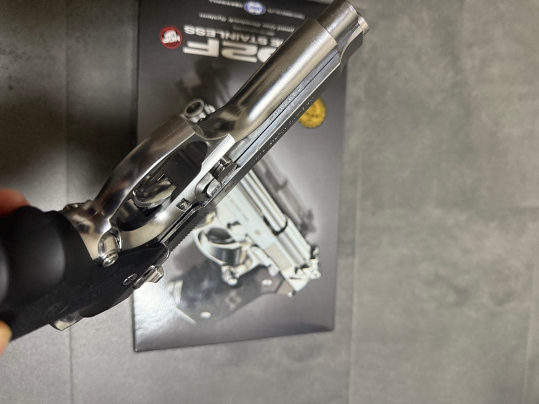 東京マルイ M92F クロームステンレス ガスガン　ガスブローバックガン