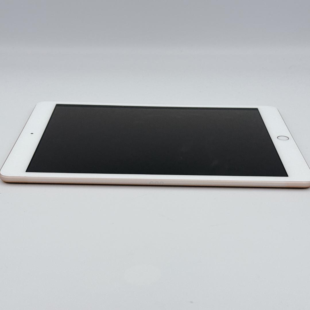 【美品】iPad 第8世代 Apple MYLC2J/A 32GB