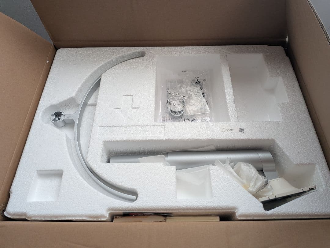 【美品】LG 27UK850 4K UHDモニター 27インチ（箱・付属品完備）