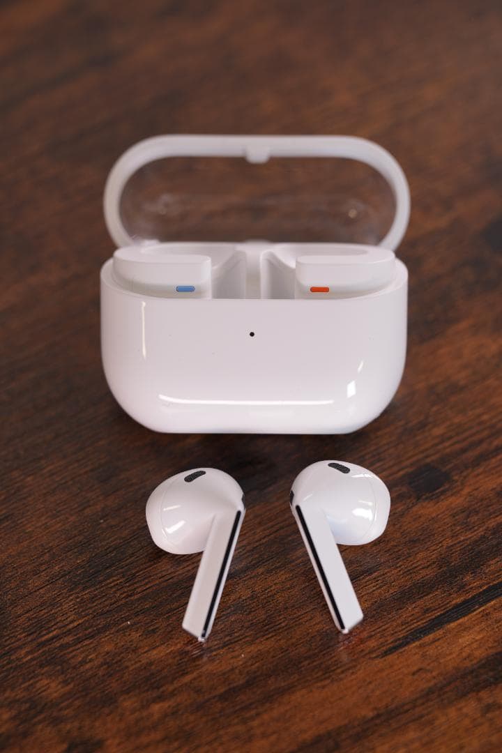 Galaxy Buds3　ホワイト