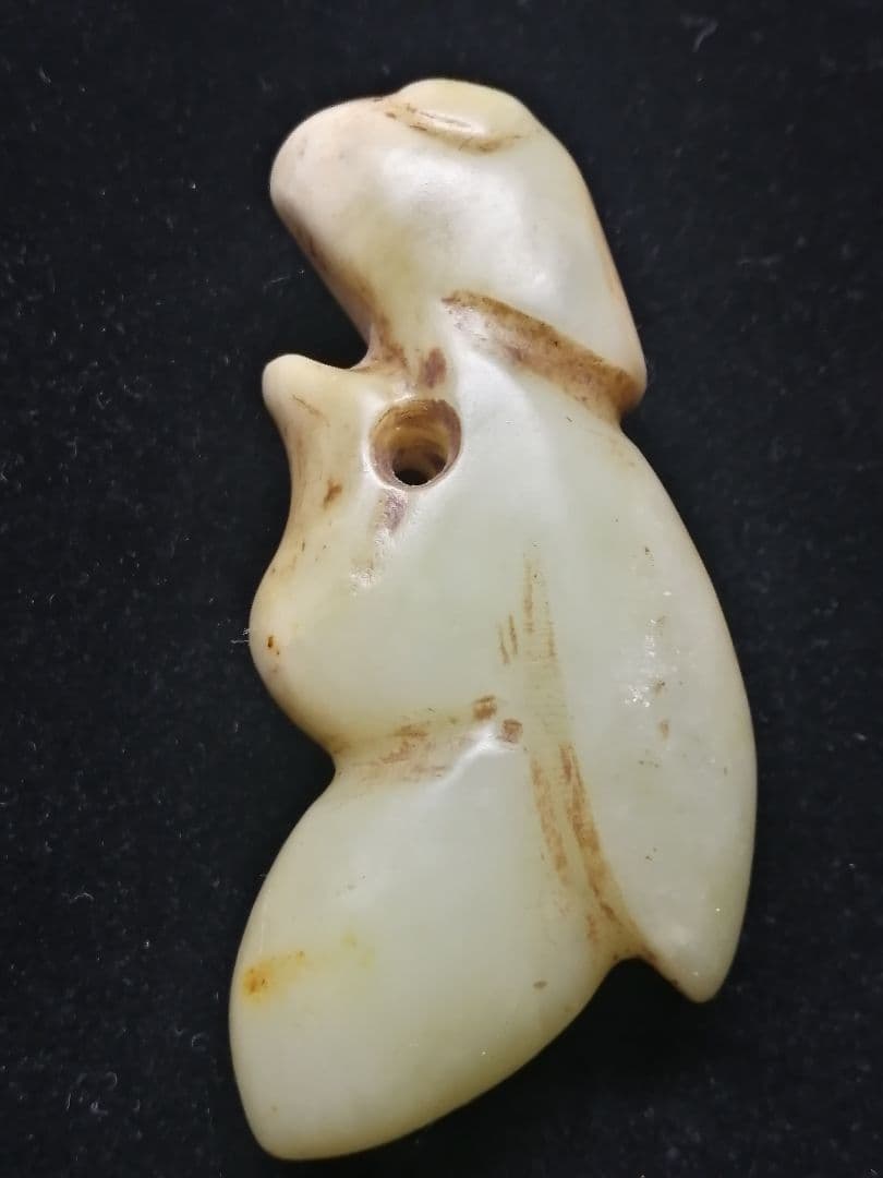 ★縄文期『糸魚川翡翠獣形勾玉』出土品　7.3cm　儀式勾玉　非常に珍しい勾玉です