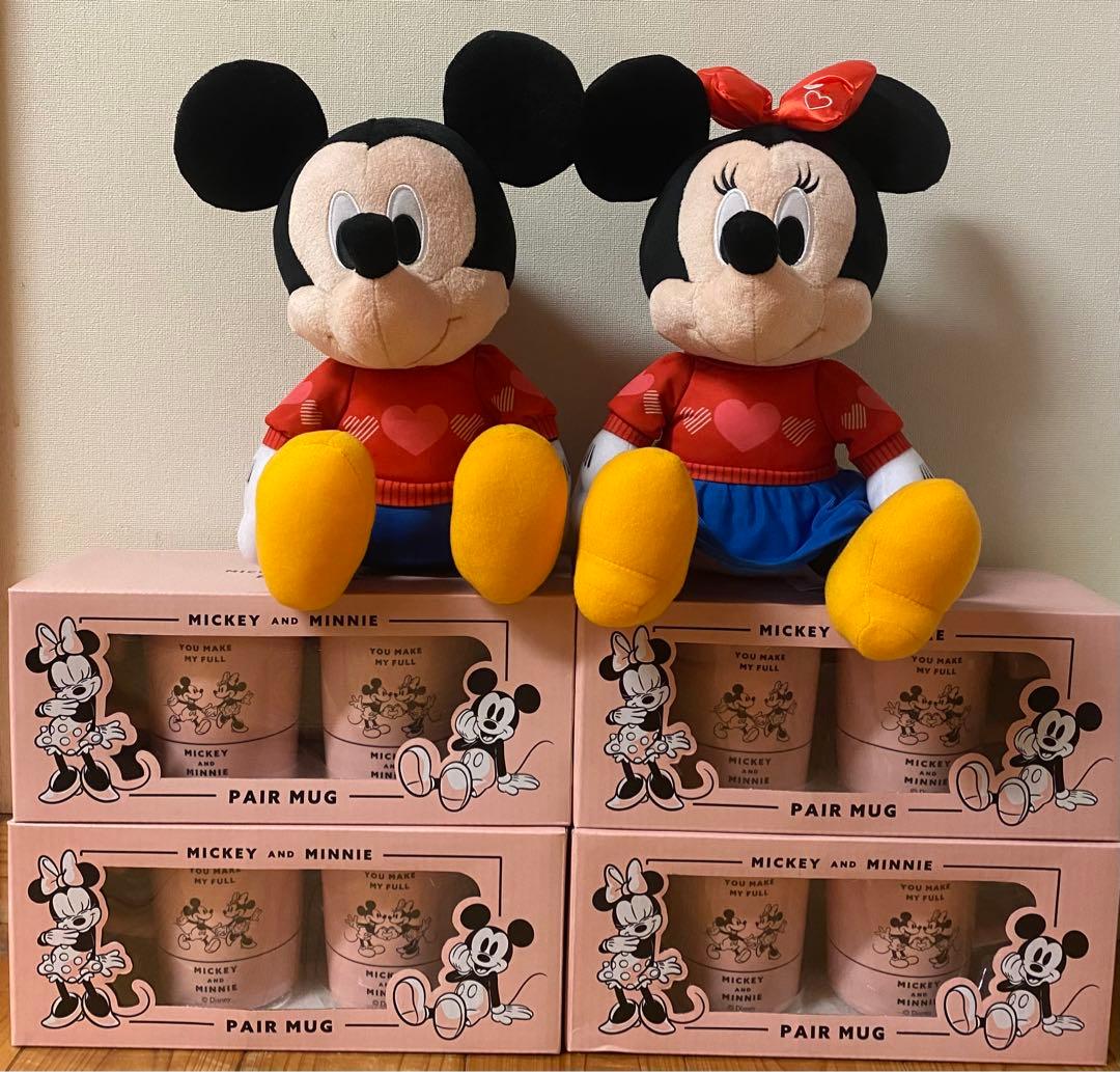 ディズニーハートペアマグカップ　ミッキー&ミニーぬいぐるみ　バレンタイン　新品