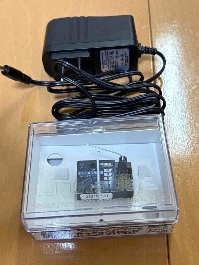 Futaba 7PX ラジコン送信機 充電器付き