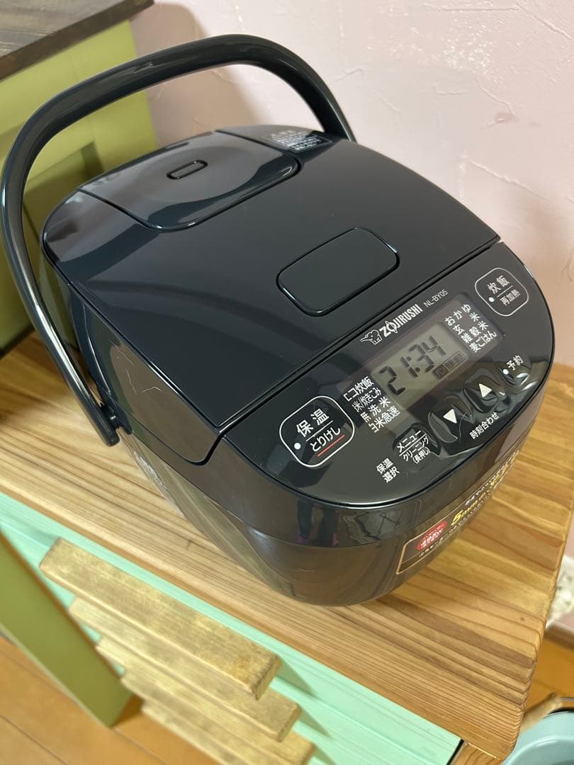 象印　マイコン炊飯ジャー　極め炊き　3合