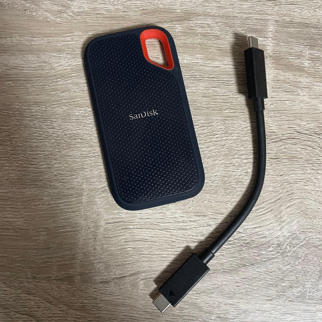 SanDisk SSD 4TB / 1台〜4台まであります