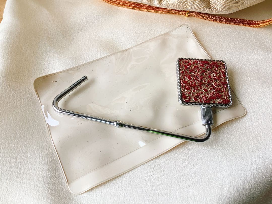 希少【とりゐ】金銀糸箔正絹バッグ　パーティーバッグ　ゴールド　帝国ホテル　着物