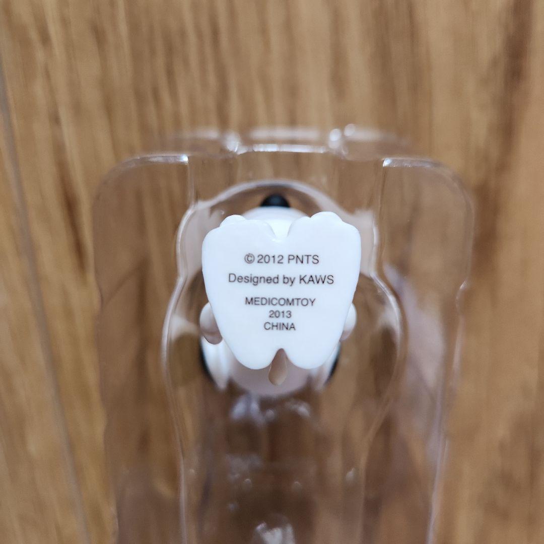 カウズ スヌーピー KAWS SNOOPY JOE COOL キーホルダー