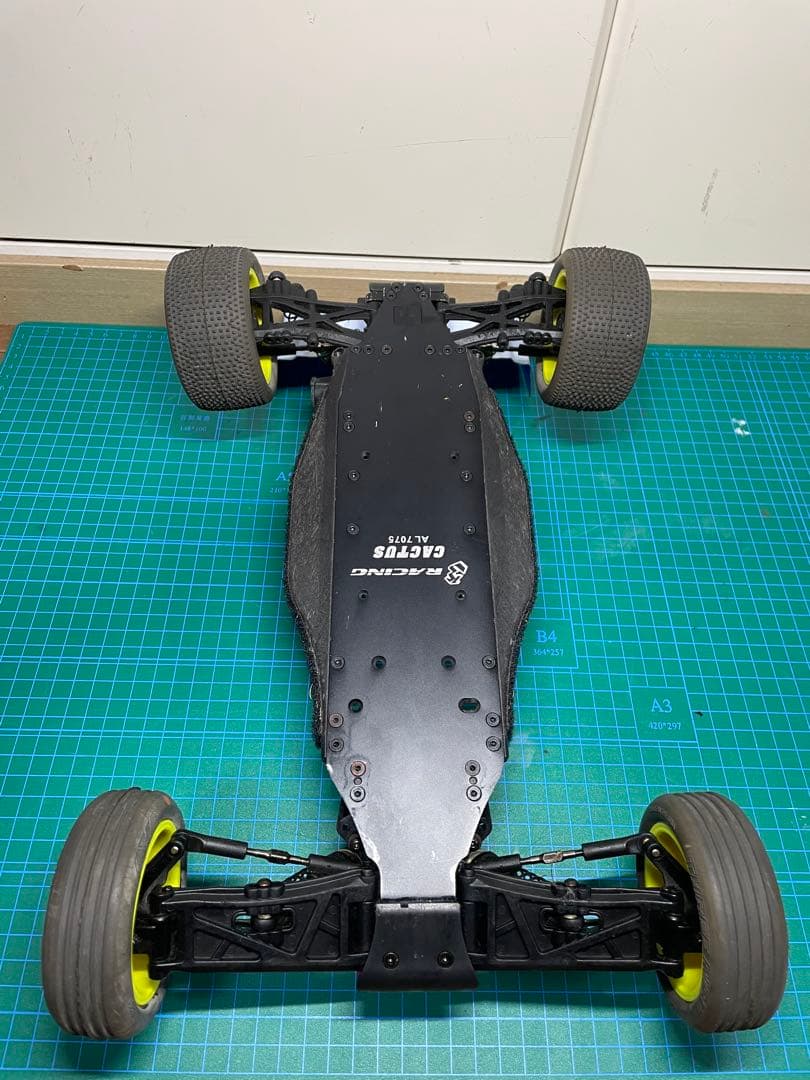 K*a様 3Racing Cactus カクタス　1/10 バギー 青/白