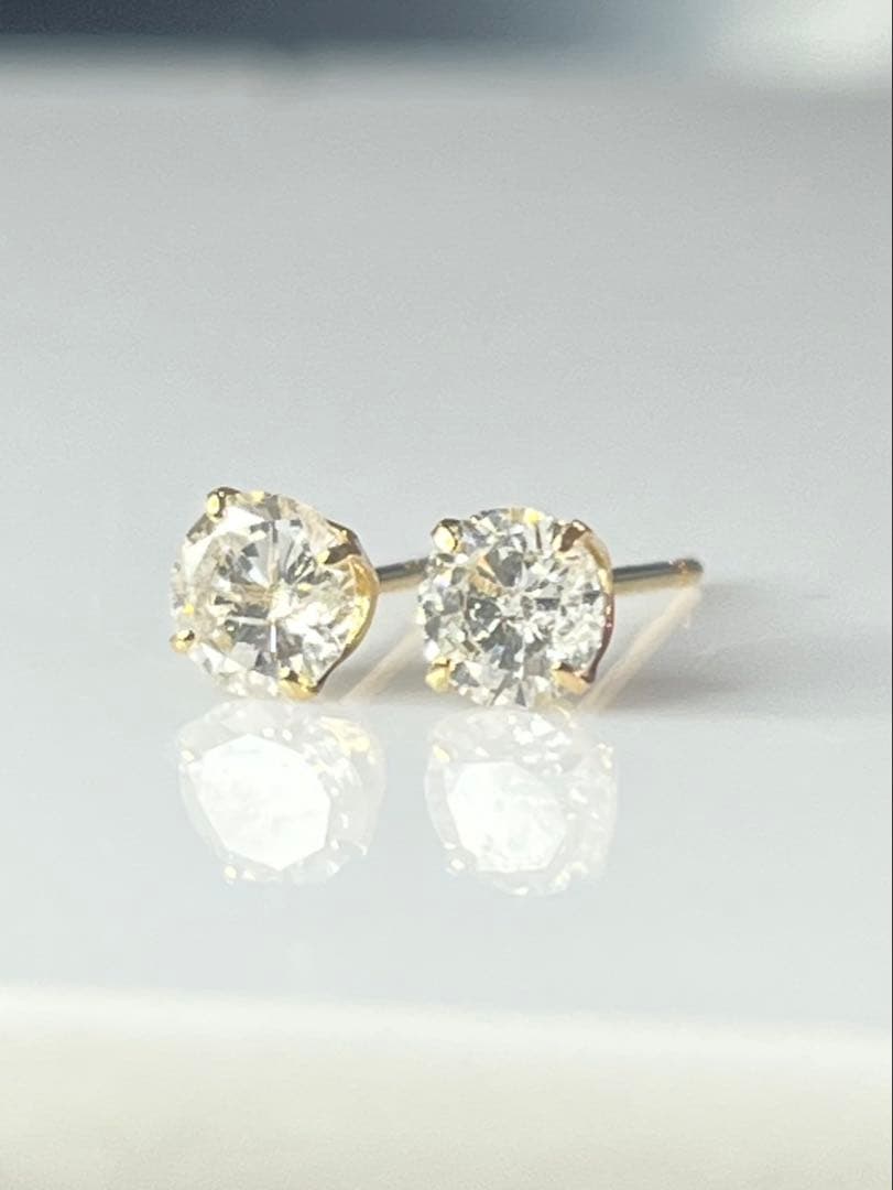 K18 天然ダイヤモンドピアス 計0.5ct 4本爪 鑑別カード付き