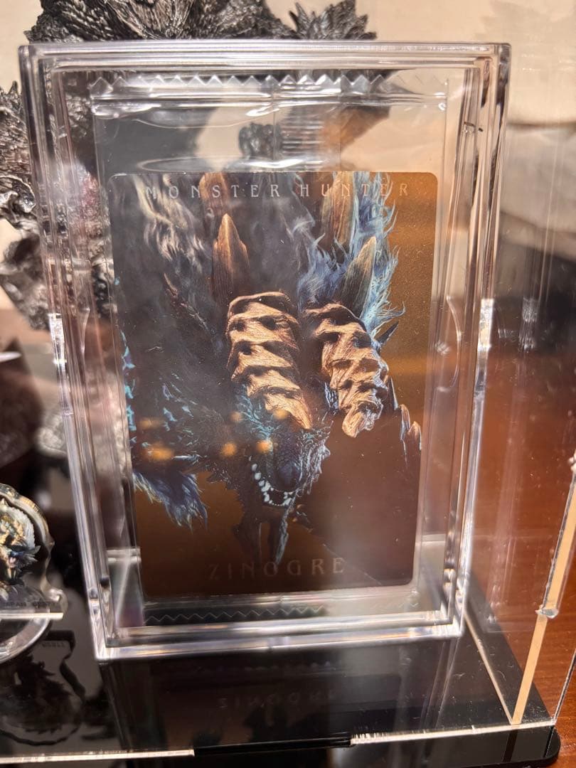 箱あり　ジンオウガ　クリエイターズモデル　フィギュア　ピン　ウエハース　モンハン