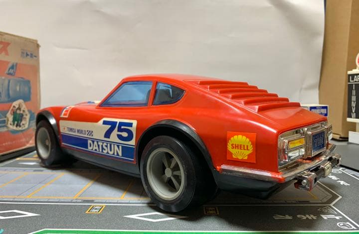 珍品　トミカ フェアレディZケース