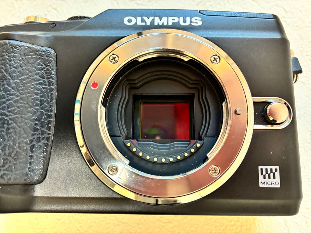 OLYMPUS E-PL2 ミラーレスカメラ