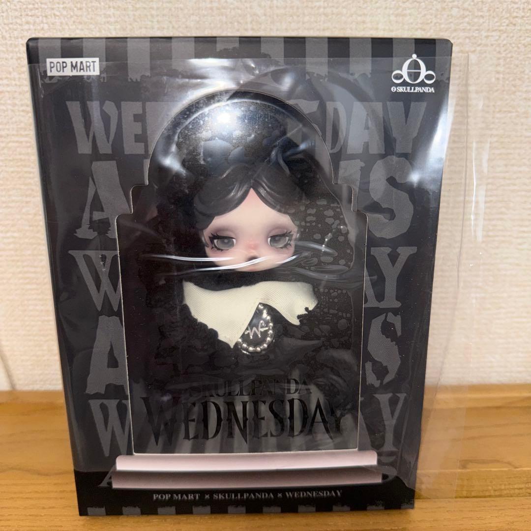 POPMART ポップマート　スカルパンダ　ウェンズデー　NY ニューヨーク限定