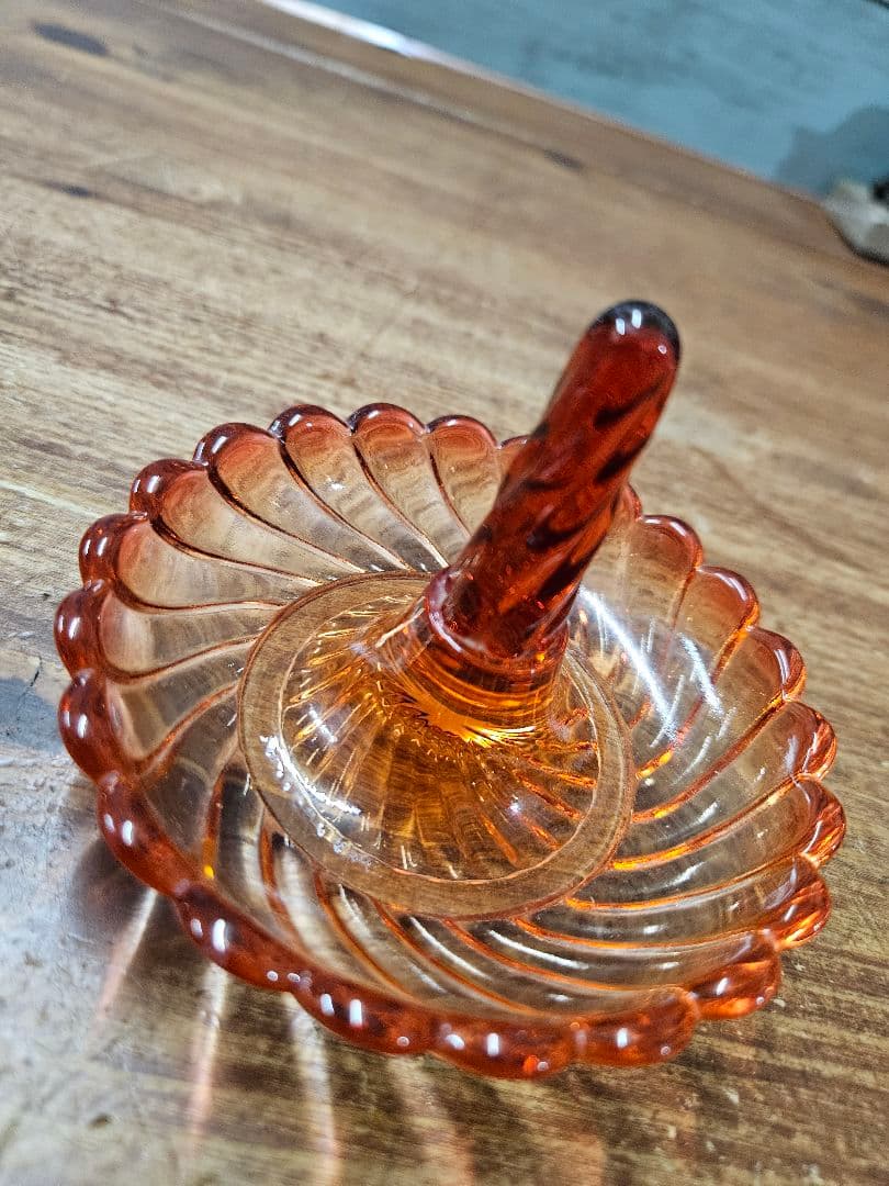 美品 オールドバカラ バンブーローズ 小型 クリスタルガラスのリングホルダー