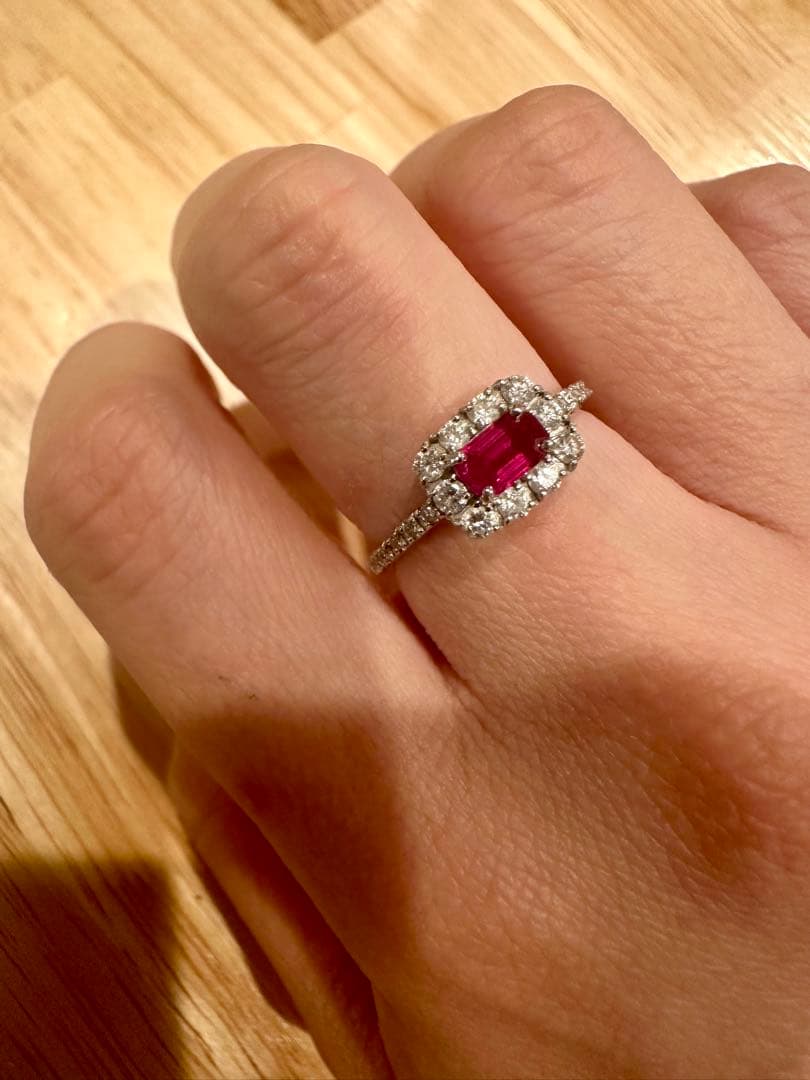 ルビー ダイヤモンド取り巻きリング プラチナ