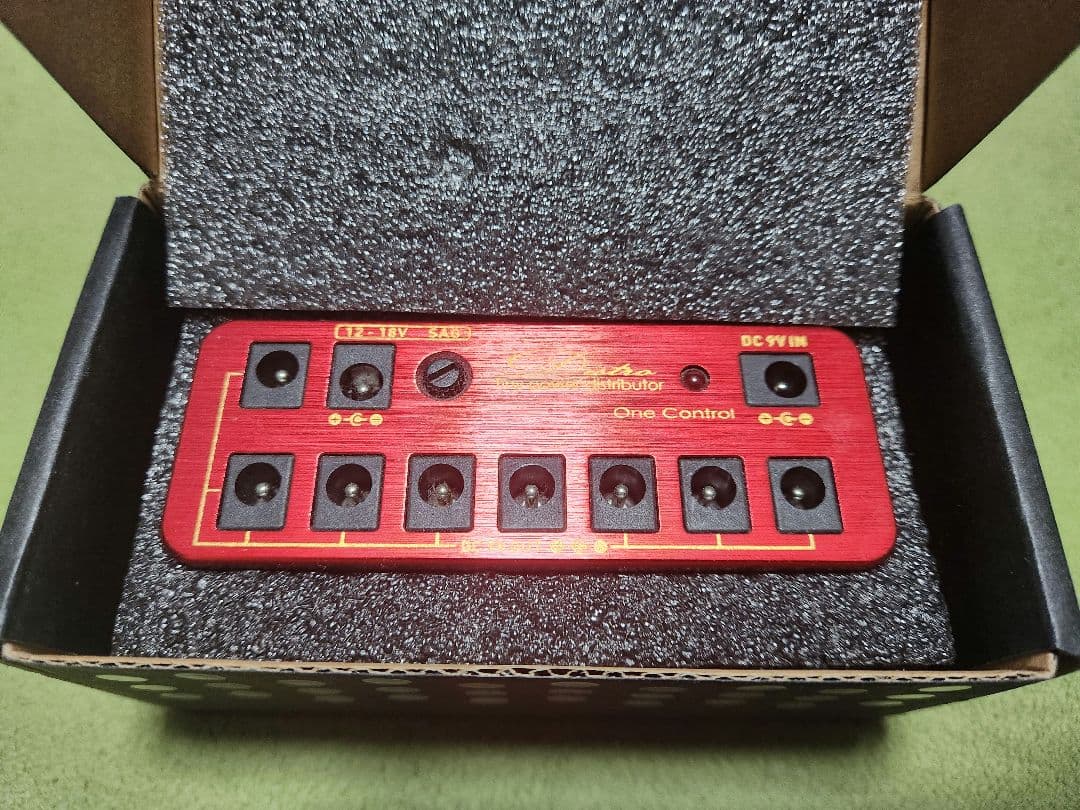 ギター ONE CONTROL Distro All In One Pack - red