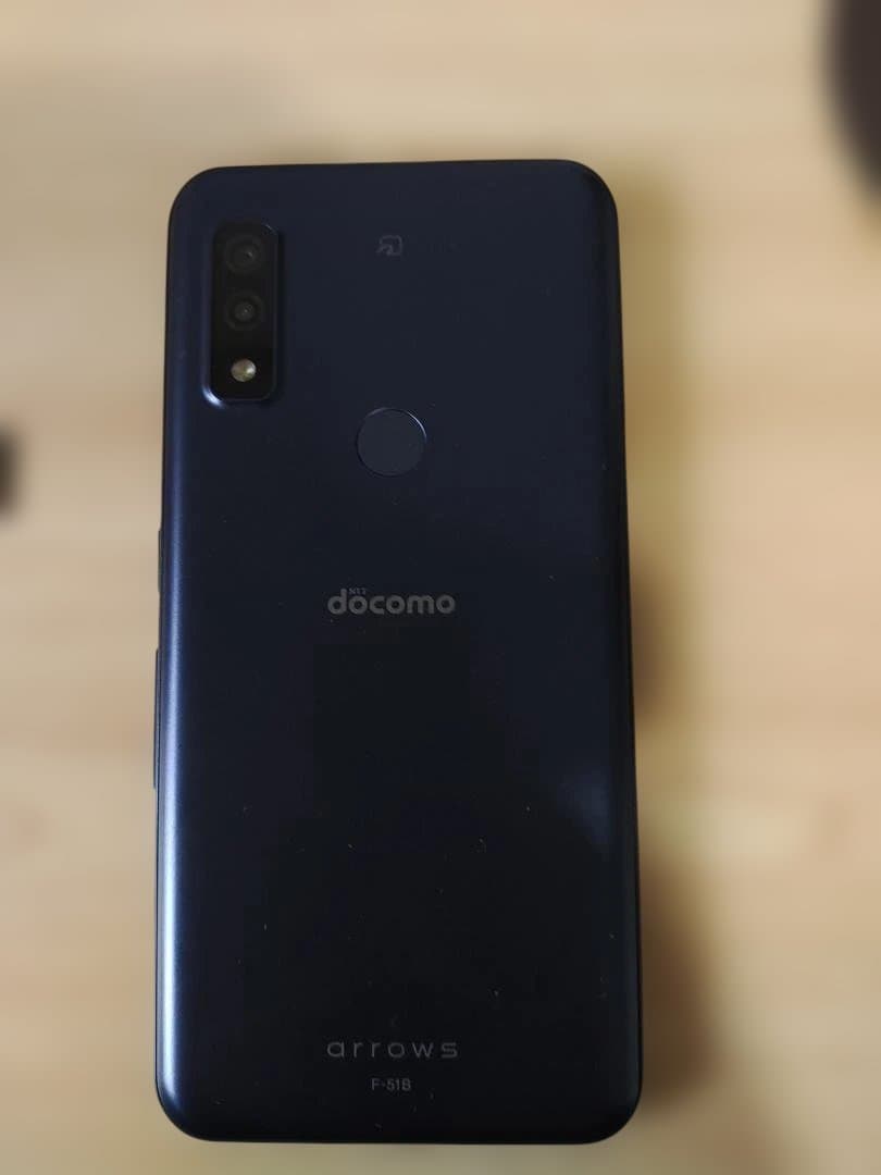 docomo arrows We F-51B 本体