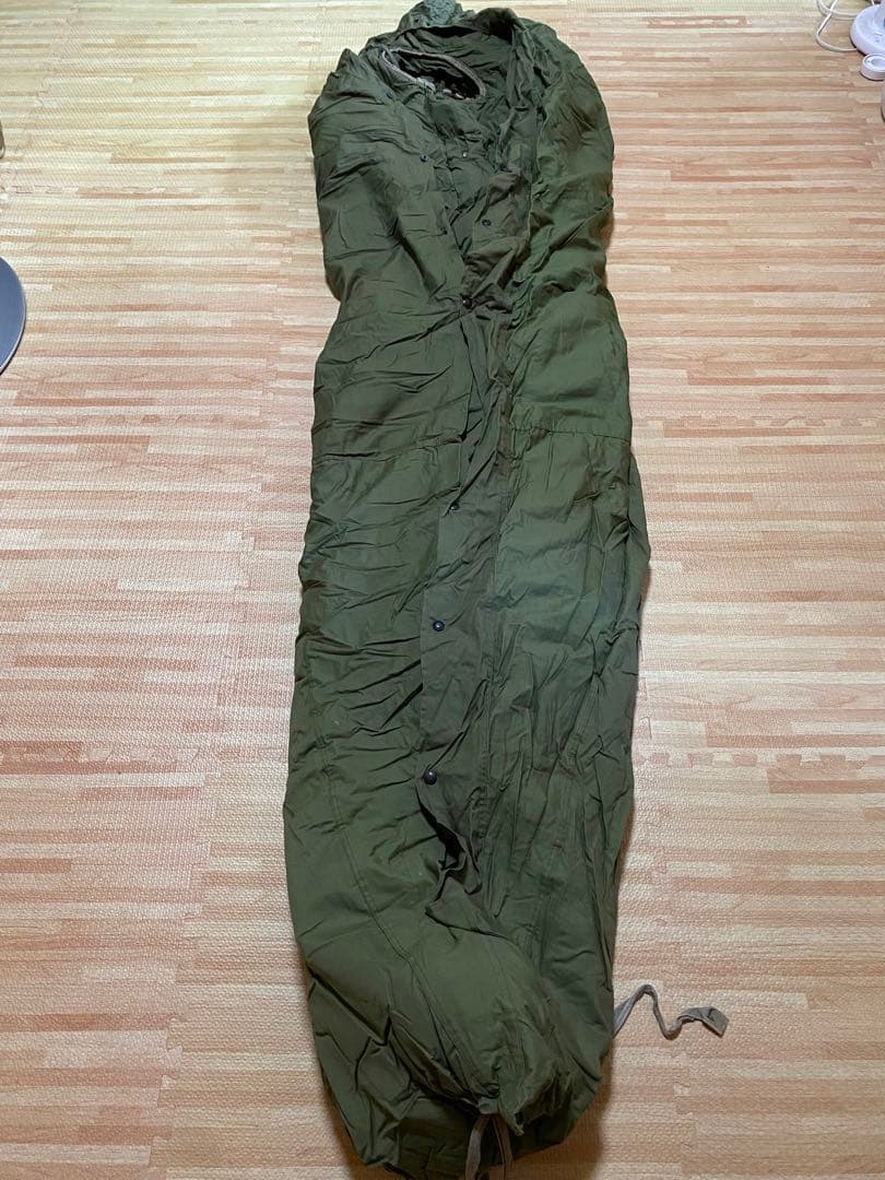 米軍実物　スリーピング　寝袋　シュラフ　カバー、収納袋付き