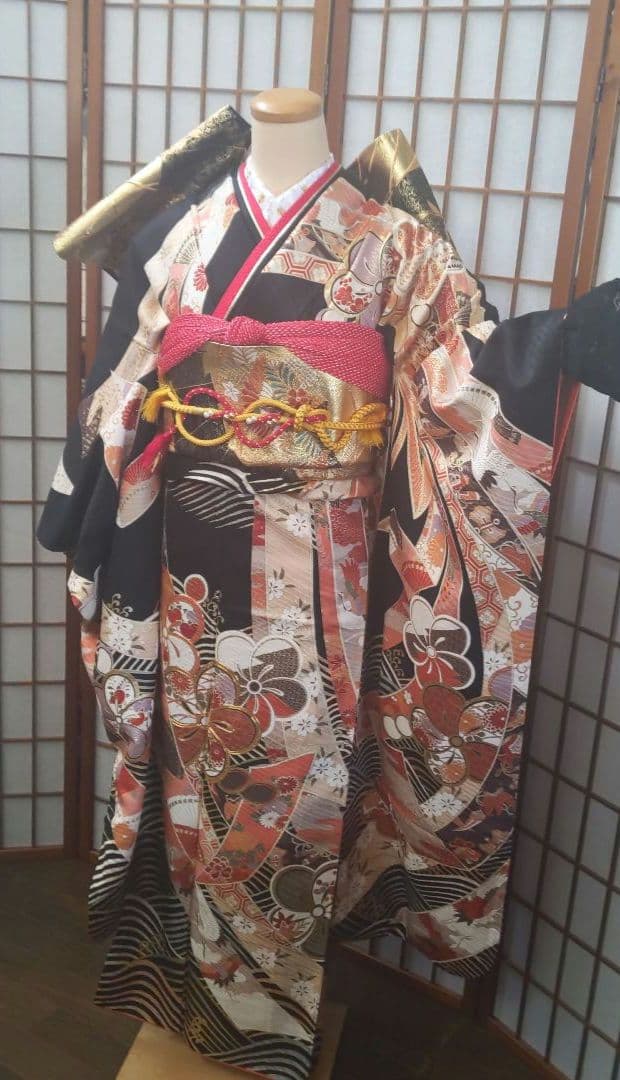 453【最終価格】古典柄　和モダン【正絹振袖7点フルセット】成人式卒業式謝恩会