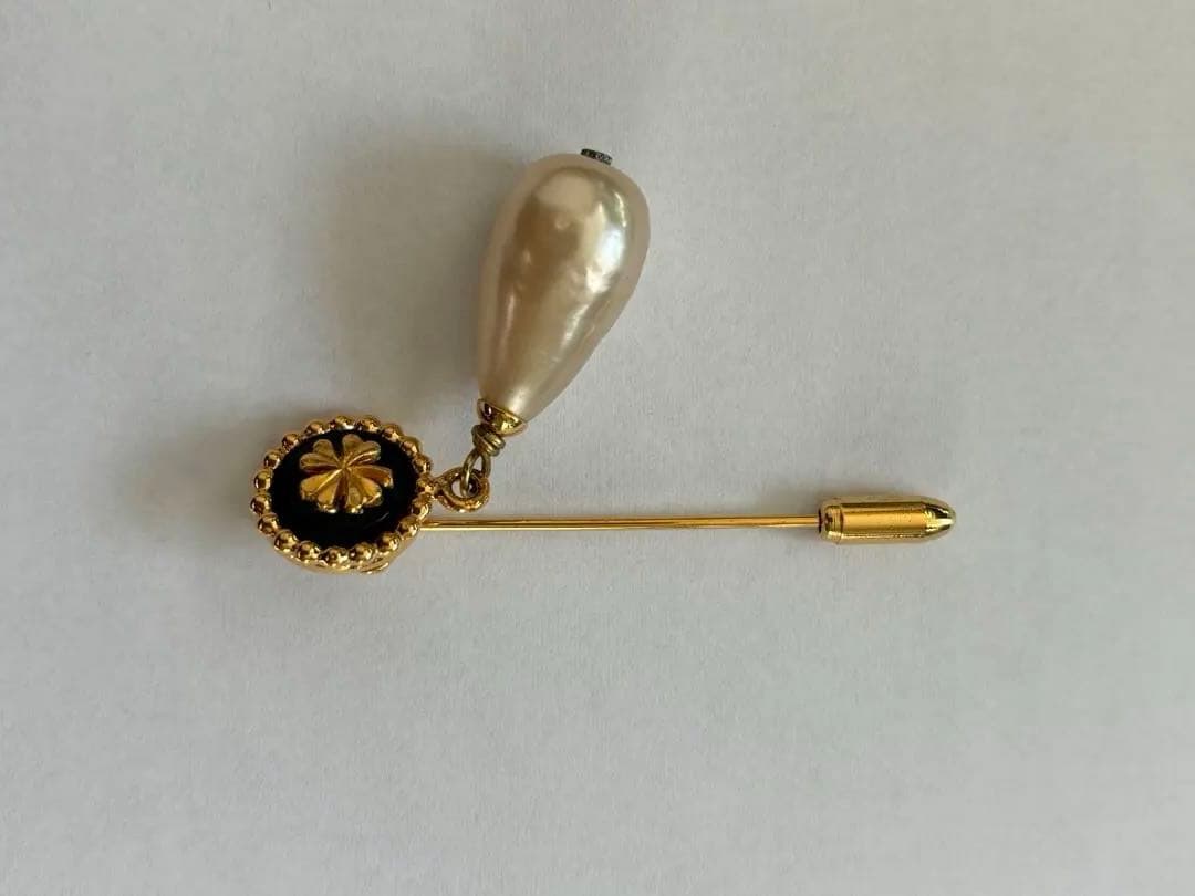 シャネル ピンブローチ クローバー&コスチュームパール