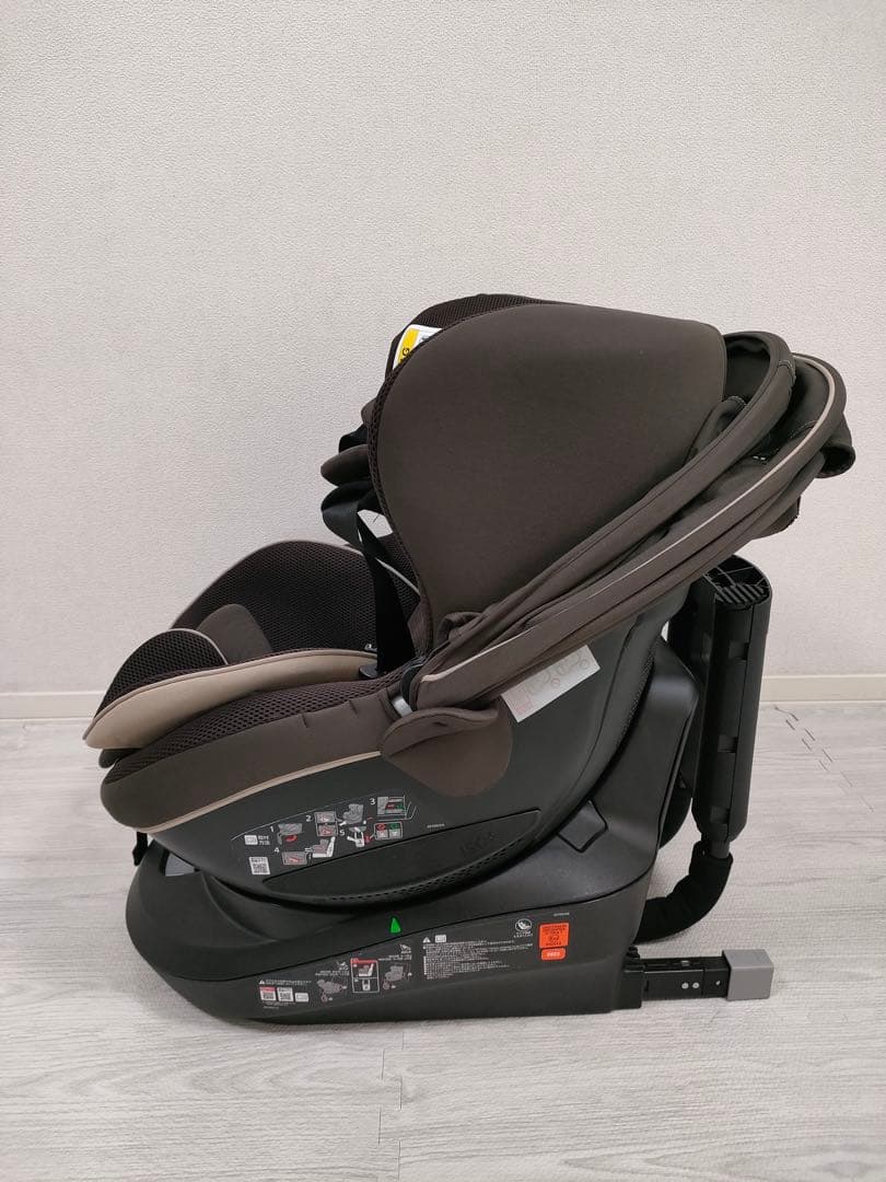 美品　AILEBEBE エールベベ　グランブラウン　クルット 5i グランス