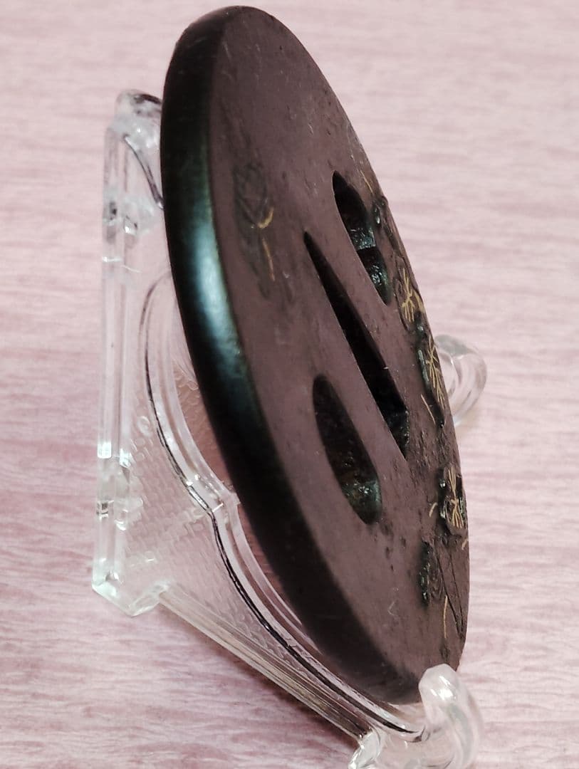 刀装具 鐔 鍔 無銘 鉄地 金象嵌 蝶 葵葉図 丸形鐔 時代物