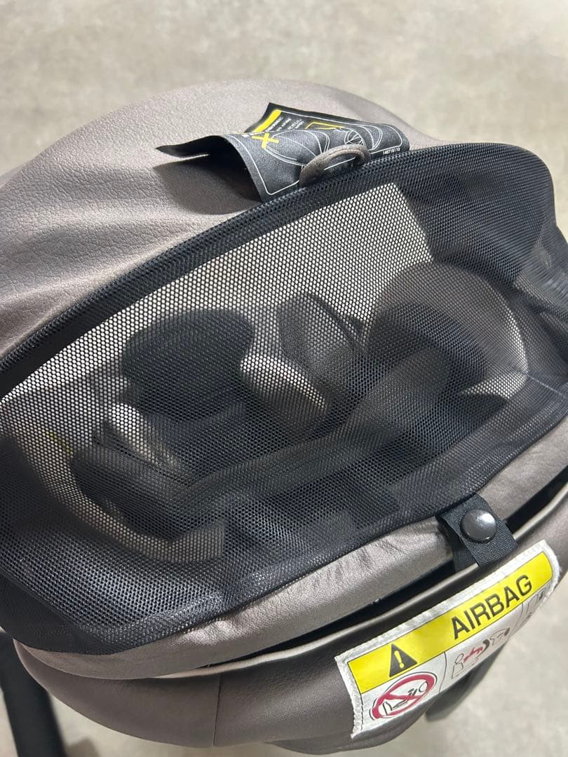 美品 Combi コンビ ネムルーン エッグショック NF-500 グレー