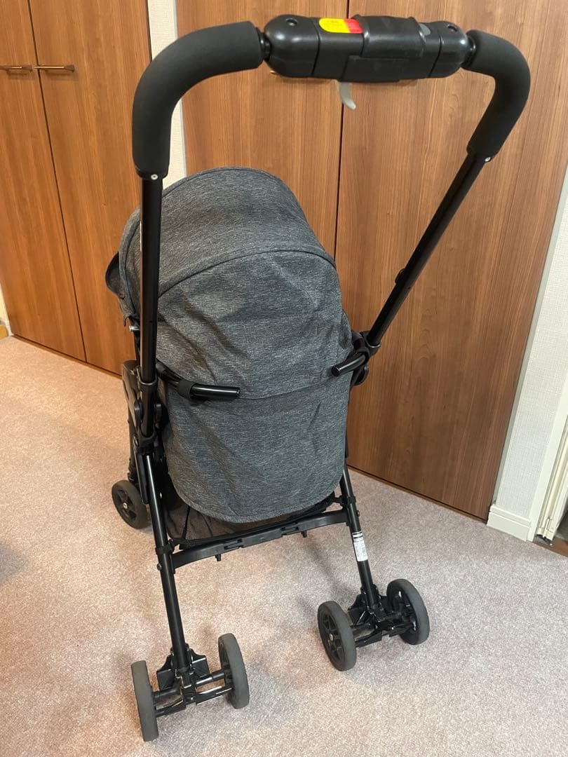 コムペットペットカート　ミリミリライトアルファ　ブラック