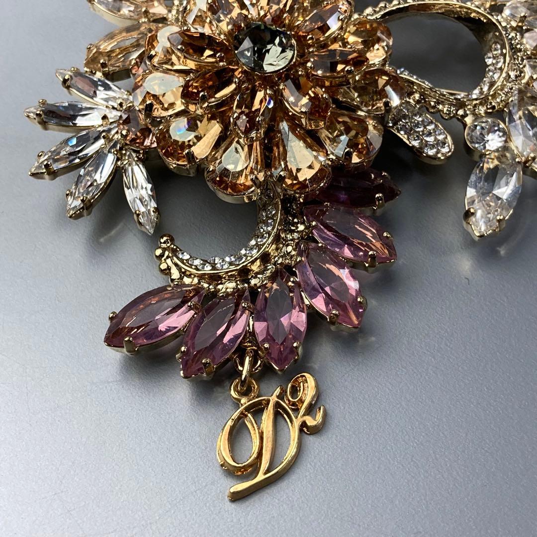 【未使用品】定価１１万超　ディースクエアード　スワロフスキー　華やぐブローチ