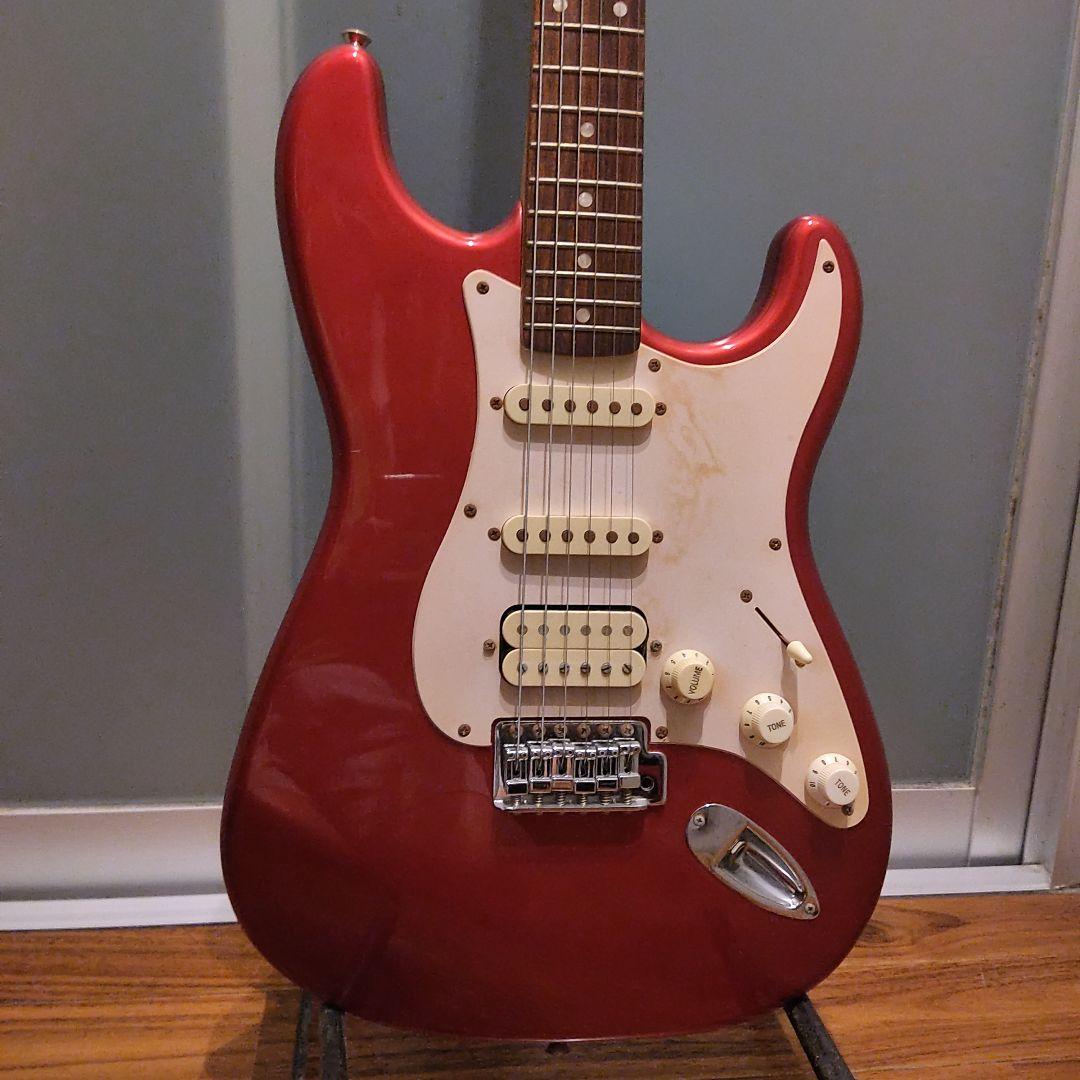 Squier Stratocaster レッド