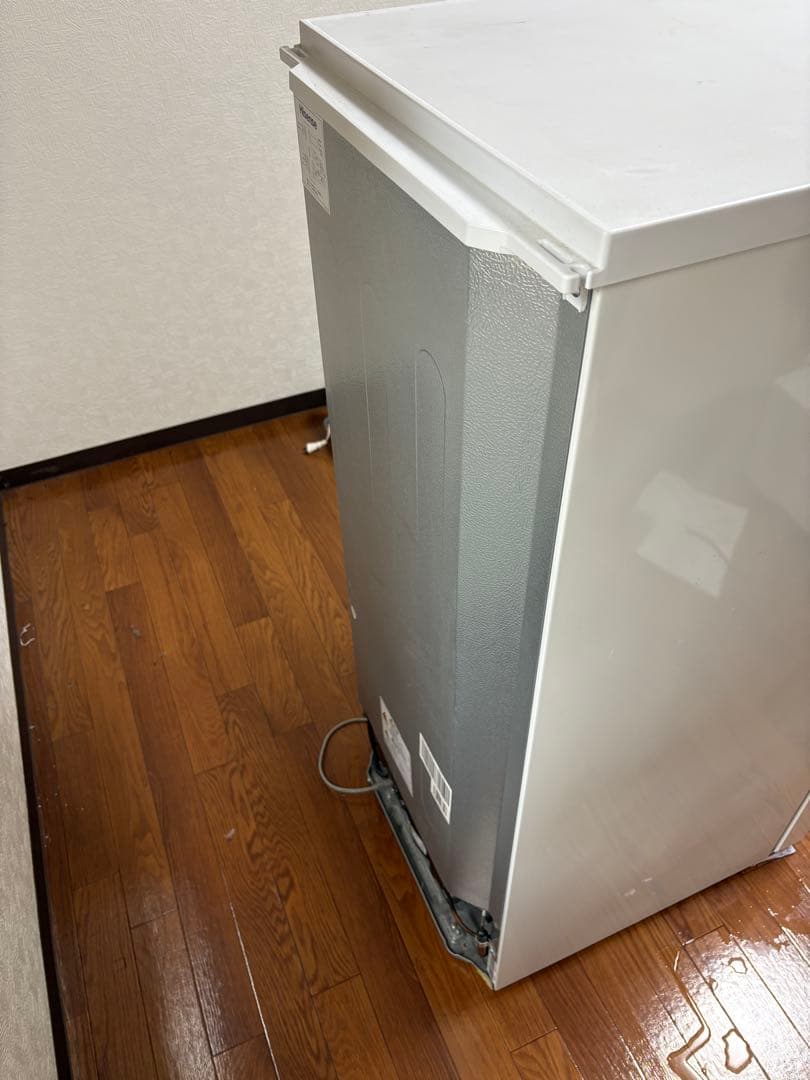 Hisense 冷蔵庫 ホワイト 下冷凍