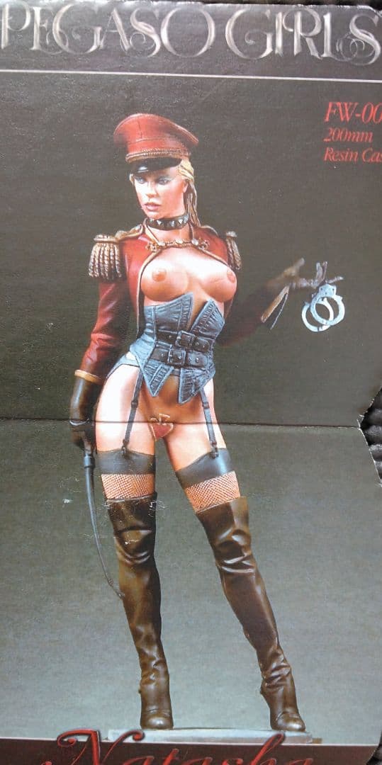 レジンキャストフィギュア1/8 完成品、ナターシャ