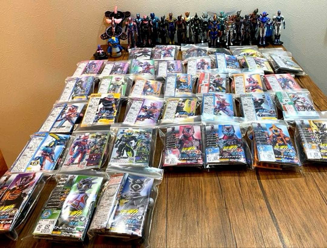 【仮面ライダー】装動 仮面ライダーリバイス セット